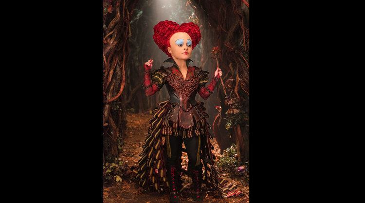 Red Queen (Through the Looking Glass) ~ Detailed Information | Photos ...