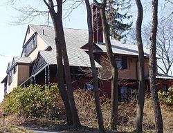 Redtop (Belmont, Massachusetts) httpsuploadwikimediaorgwikipediacommonsthu