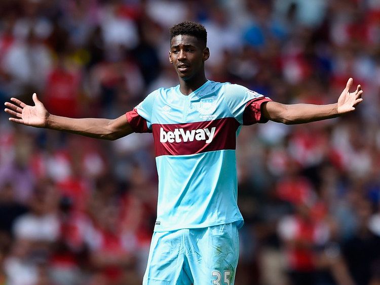 Reece Oxford Reece Oxford gets his GCSE results 11 days after making