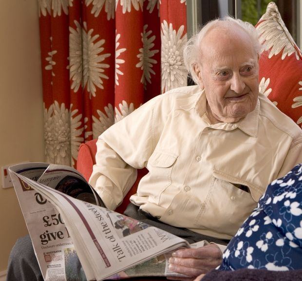 Reg Dean Housing 21 pays tribute to Britain39s oldest man 24housing