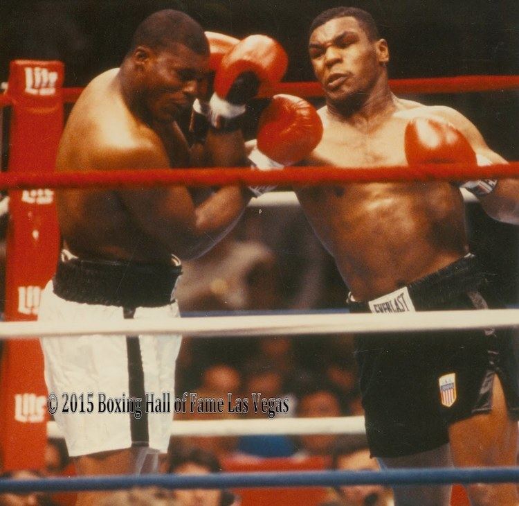 Reggie Gross Mike Tyson KOs Reggie Gross This Day June 13 1986 YouTube