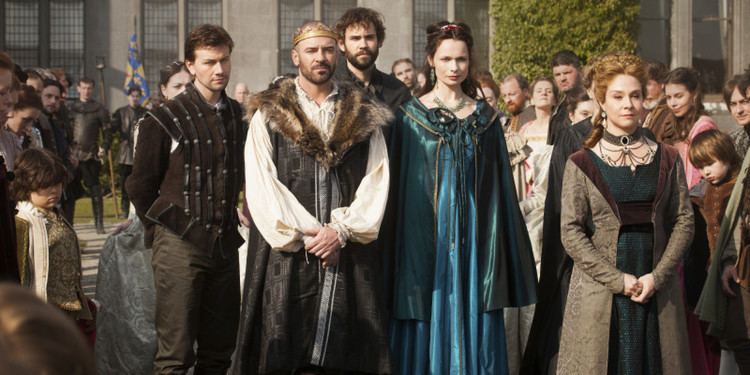 Reign (TV series) Reign39 Cast Gets Down And Dirty With Details On Royal TV Show