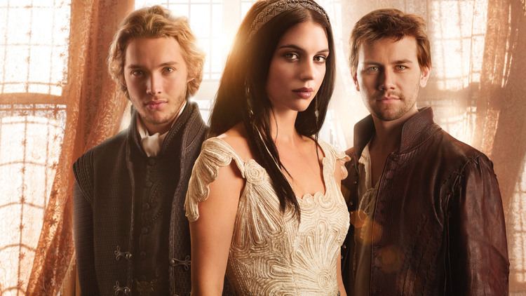 Reign (TV series) Reign Series Premiere Review Sensuous Spooky Sidebraids TVcom