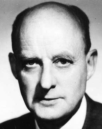 Reinhold Niebuhr 6a00d83451b54369e20120a5b212c2970b800wi