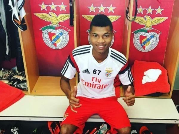 Reinildo Mandava Benfica Reinildo promovido por Rui Vitria Maisfuteboliolpt