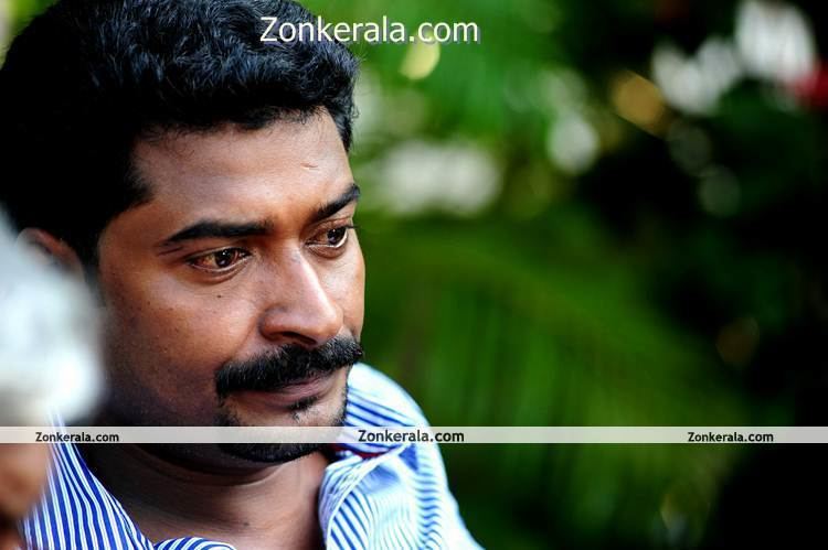 Reji Nair wwwzonkeralacommoviesgallerykalikaalamdirect