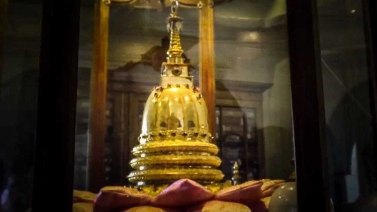 Relic of the tooth of the Buddha Australia0811 Travels Temple of the Sacred Tooth Relic Kandy Sri