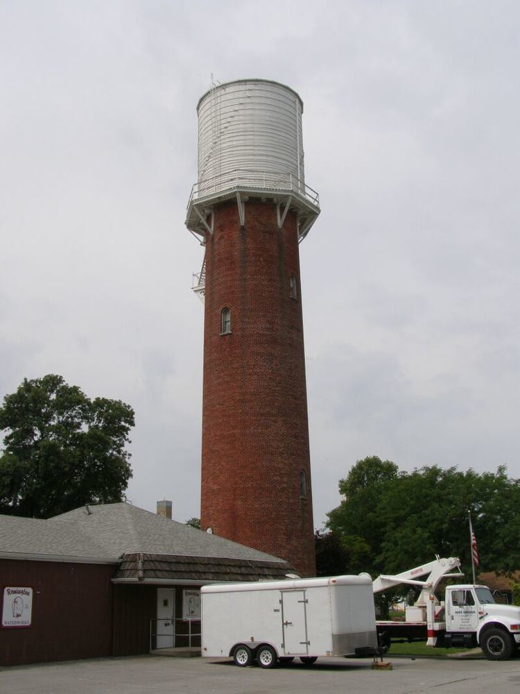 Remington Water Tower and Town Hall httpsuploadwikimediaorgwikipediacommons33