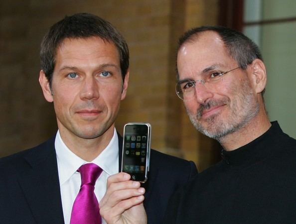René Obermann Rene Obermann Pictures TMobile Gets iPhone Germany Contract