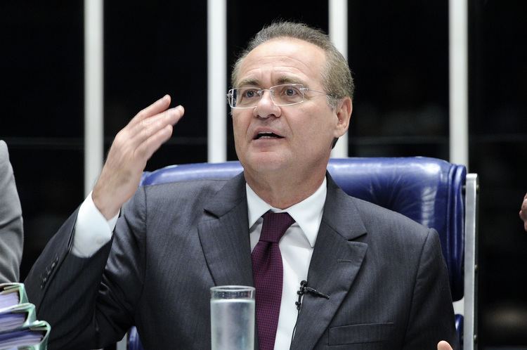 Renan Calheiros Em vdeo Renan Calheiros critica ajuste fiscal e elogia