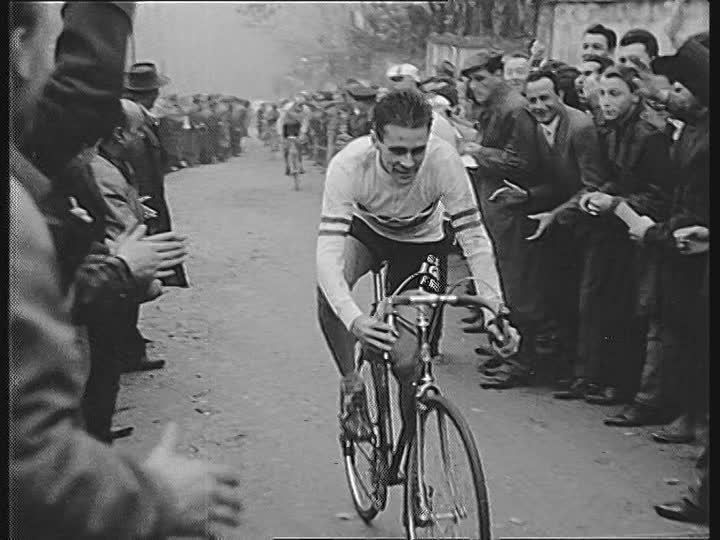 Renato Longo Cycling Europe 1960 SD Stock Video 982568400
