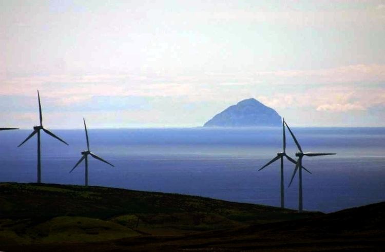 why-can-t-america-follow-scotland-to-100-percent-renewable-energy-gq