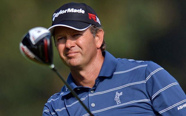 Retief Goosen Goosen39s late birdie vaults him into lead at Riviera