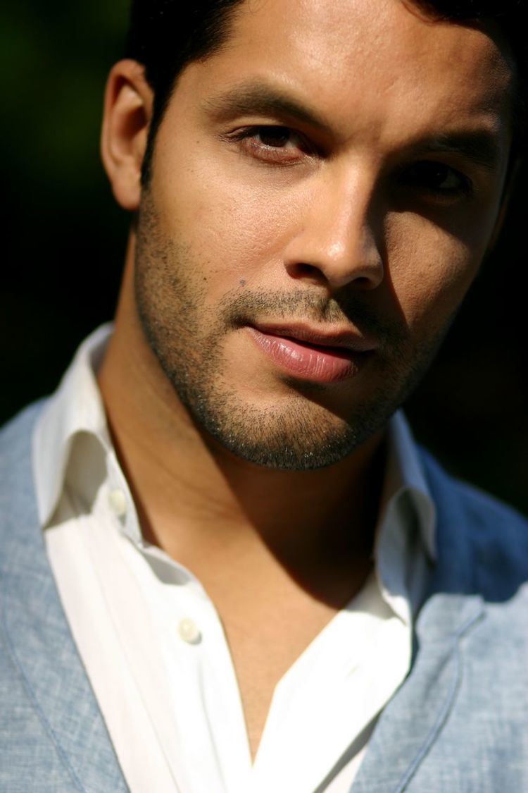 Rey Valentin Rey Valentin Stars In We Are Family A New Independent