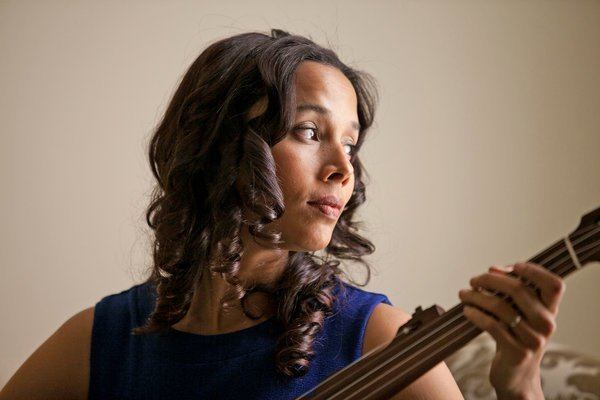 Rhiannon Giddens A Solo Spotlight for a Powerful Voice The New York Times