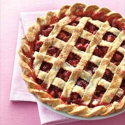 Rhubarb pie Strawberry Rhubarb Pie Recipe Land O39Lakes