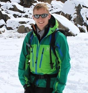 Rhys Jones (mountaineer) Mountaineer Rhys Jones pledges support for Ski 4 Cancer Ski 4
