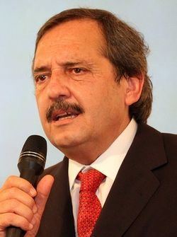 Ricardo Alfonsín httpsuploadwikimediaorgwikipediacommonsthu