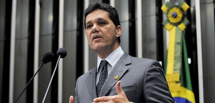 Ricardo Ferraço Senador Ricardo Ferrao deixa o PMDB Alagoinhas Hoje