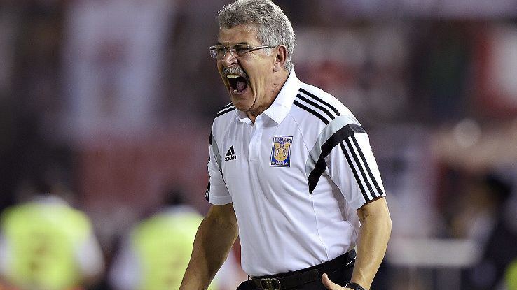 Ricardo Ferretti Ricardo Ferretti hides pitchside while big four Liga MX