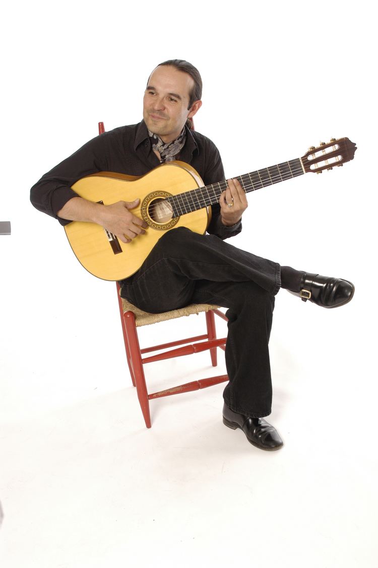 Ricardo Garcia (musician) Ricardo Garcia Flamenco and World Guitarist blog about Ricardo