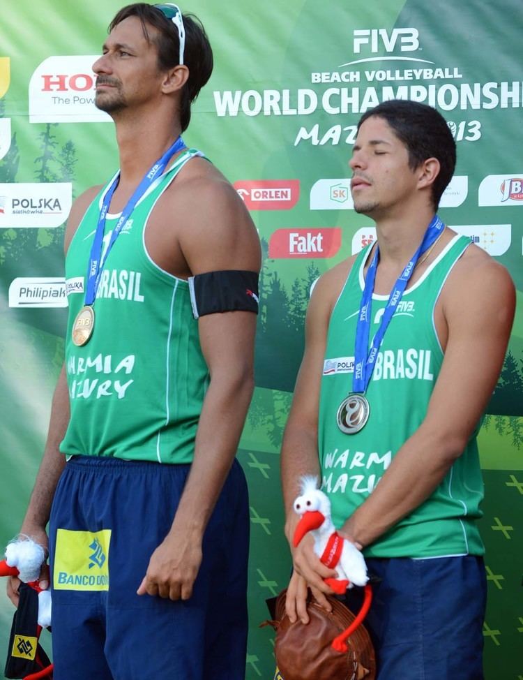 Ricardo Santos (beach volleyball) Silver medallists Ricardo Santos and Alvaro Filho from