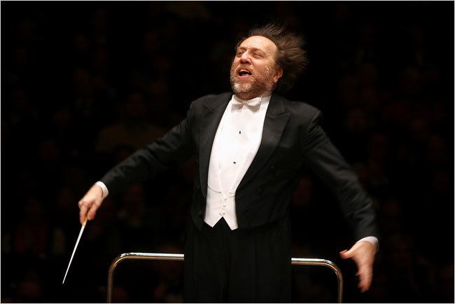 Riccardo Chailly Riccardo Chailly Conductor Short Biography
