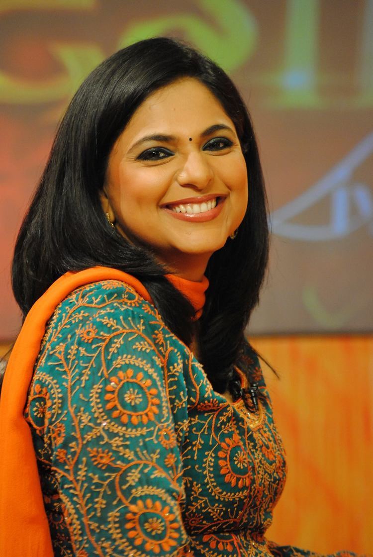Richa Anirudh Richa Anirudh Prime Time News Anchor Revolutionary TV