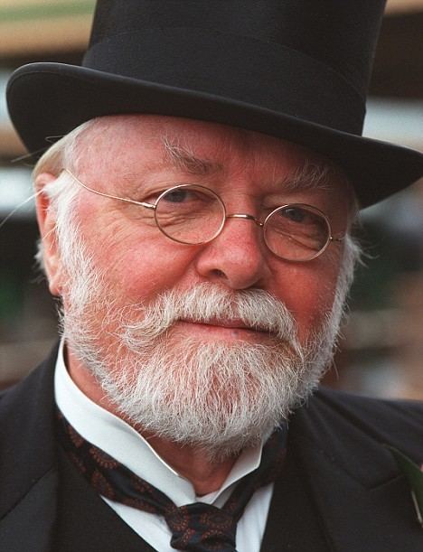 Richard Attenborough Actor Richard Attenborough has died at 90 FRAKING FILMS