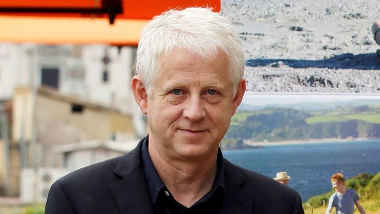 Richard Curtis (politician) Richard Curtis politics of faith hope and Love Actually LA Times