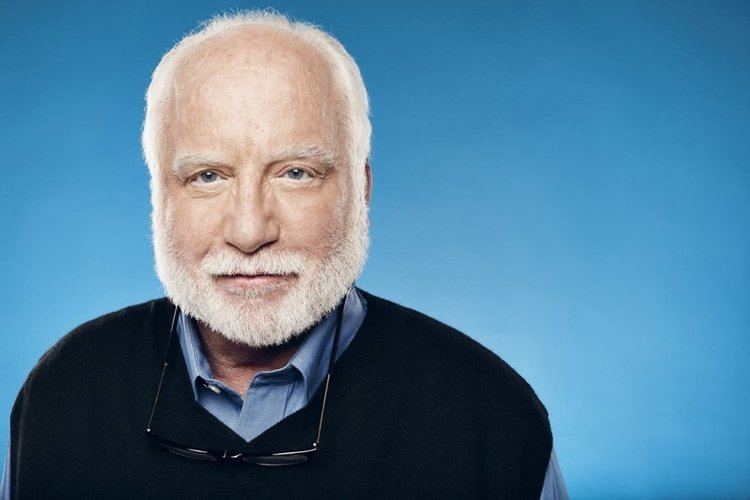 Richard Dreyfuss Interview Your Family or Mine star Richard Dreyfuss on