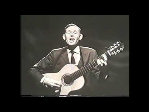 Richard Dyer-Bennet Richard DyerBennet Sings So Well Go No More A Roving YouTube