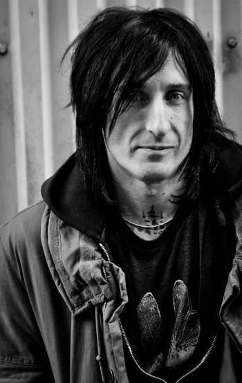 Richard Fortus Interview with Richard Fortus of The Dead Daisies and Guns