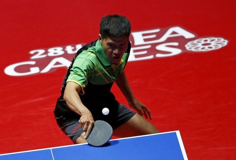 Richard Gonzales (table tennis) Richard Gonzales wins silver for Philippines in table