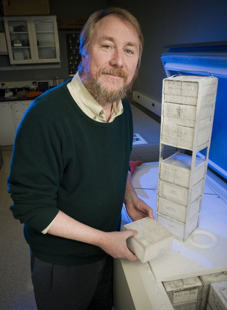 Richard Lenski No peak in sight for evolving bacteria MSUToday