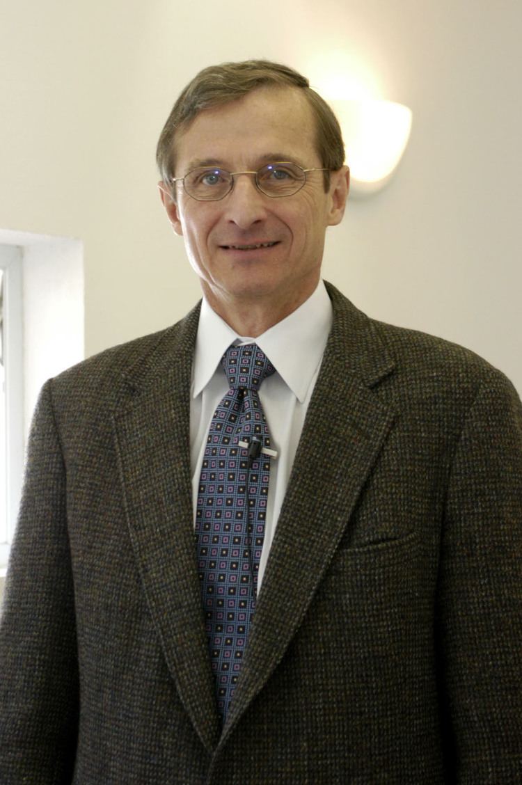 Richard R. Schrock Coordinacin de Comunicacin y Divulgacin 2006 Febrero