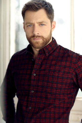 Richard Rankin Richard Rankin Your Next Leading Man This Lass Reviews