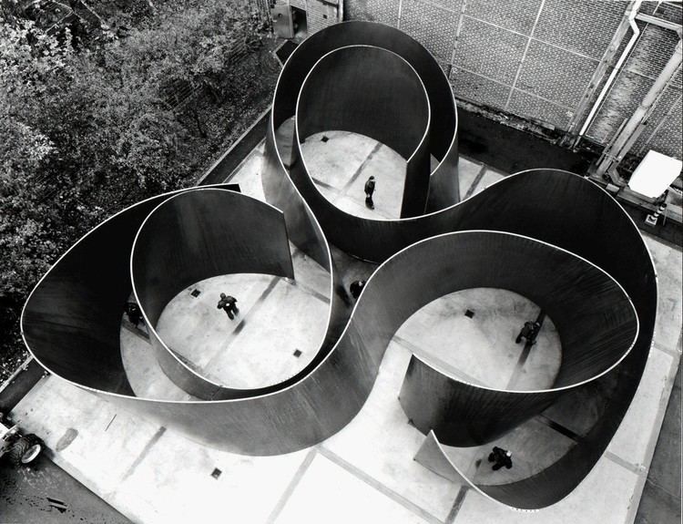 Richard Serra Richard Serra 359 Artworks Bio Shows on Artsy
