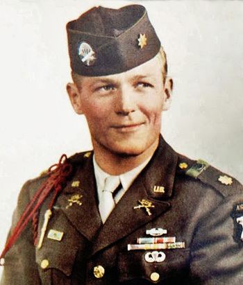 Richard Winters RIP Band of Brothers Richard Winters a real hero Da Mook