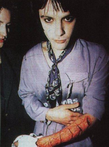 Richey Edwards Manic Street Preachers39 missing guitarist did he jump or