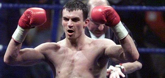 Richie Woodhall Boxers must not be distracted by 2012 bright lights warns
