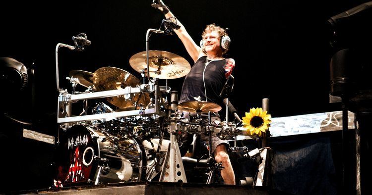 Rick Allen (drummer) Def Leppard39s Rick Allen brings art to Short Hills