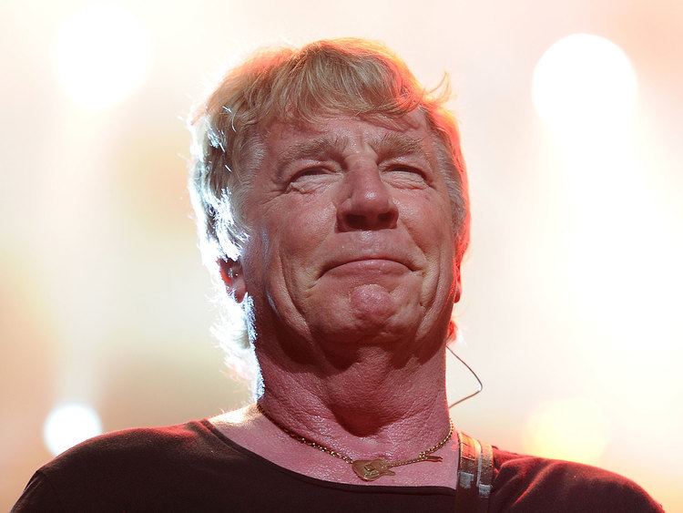 Rick Parfitt Status Quo cancel six concerts after Rick Parfitt taken to