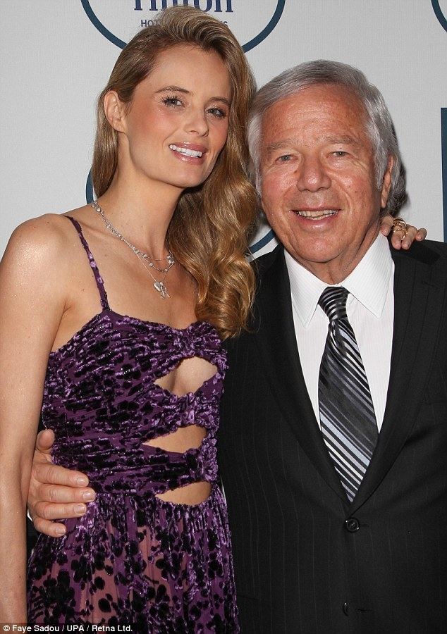 Ricki Noel Lander Meet Ricki Lander 73yearold Patriots owner Bob Kraft39s