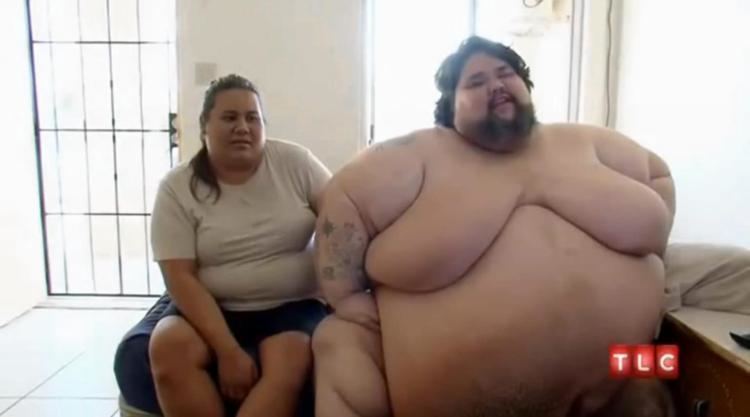 Ricky Naputi World39s fattest man died at 900 pounds NY Daily News. 