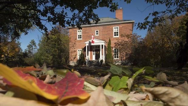 Rideau Cottage Video A look at Justin Trudeau39s new residence Rideau Cottage