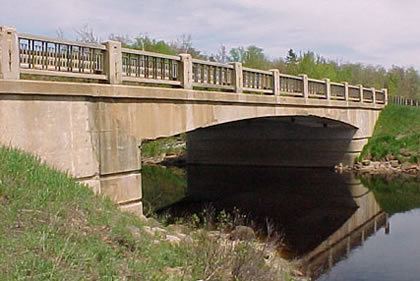 Rigid-frame bridge M28 Sand River Bridge HistoricBridgesorg