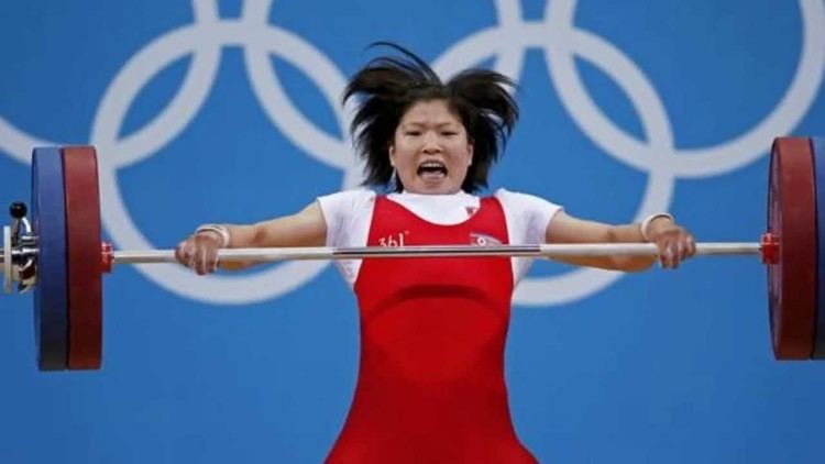 Rim Jong-sim North Korea39s Rim Jong Sim Wins 69kg weightlifting Gold