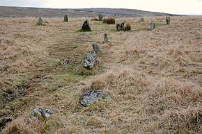 Ringmoor stone row and cairn circle httpsuploadwikimediaorgwikipediacommonsthu