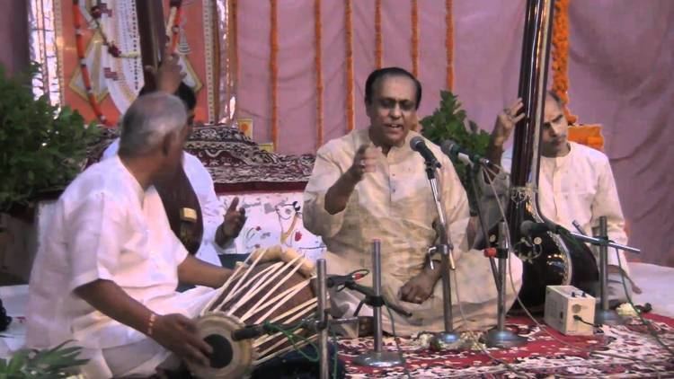 Ritwik Sanyal Pandit Ritwik Sanyal sings in Varanasi on October 2 2010